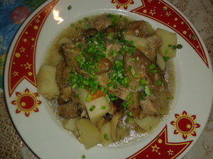 Мясо с грибами и картофелем в МУЛЬТИВАРКЕ